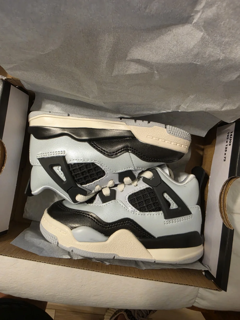 Jordan Toddler/Preschool Retro Basketball Shoes in Gray and Black
